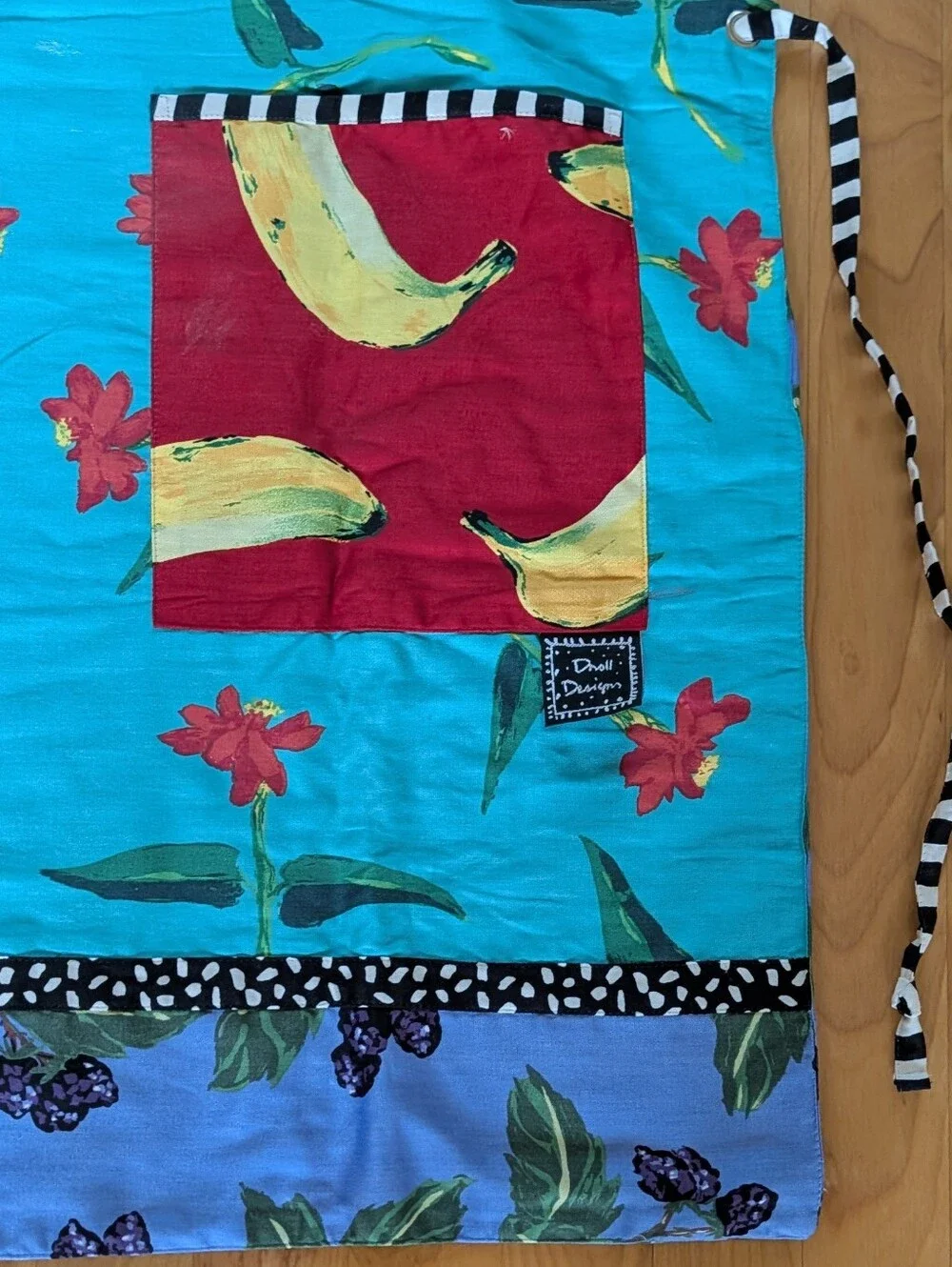 rare DROLL DESIGNS reversible cotton sateen apron